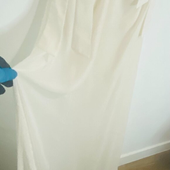 Alexis Dali Elegant Summer Dress in Gardenia Standout Piece - Picture 10 of 17